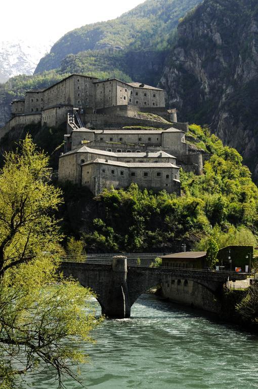 Casa Ciuca Pansiyon Bard Dış mekan fotoğraf